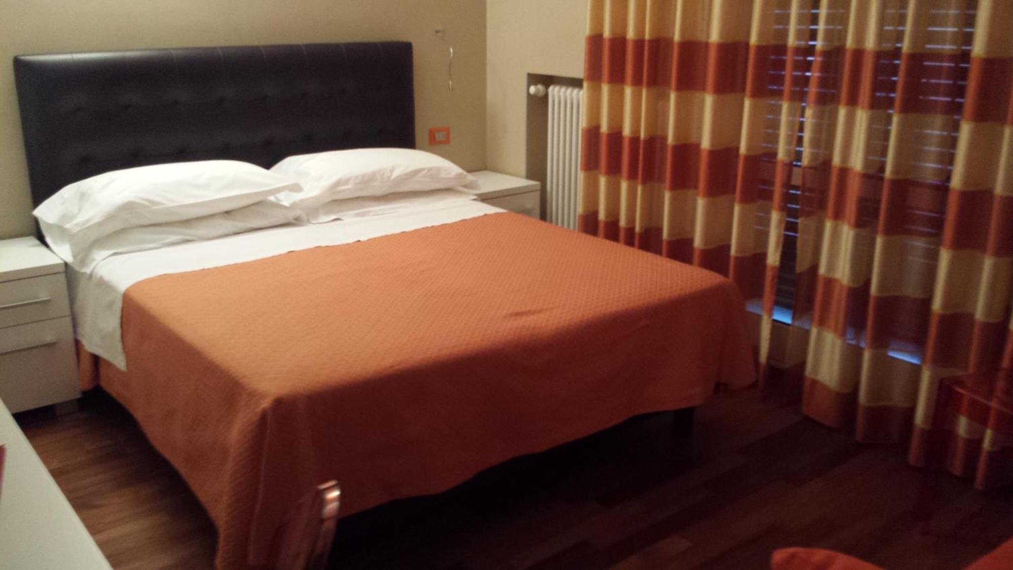 Hotel Corso Alaxi Hotels アラッシオ 部屋 写真